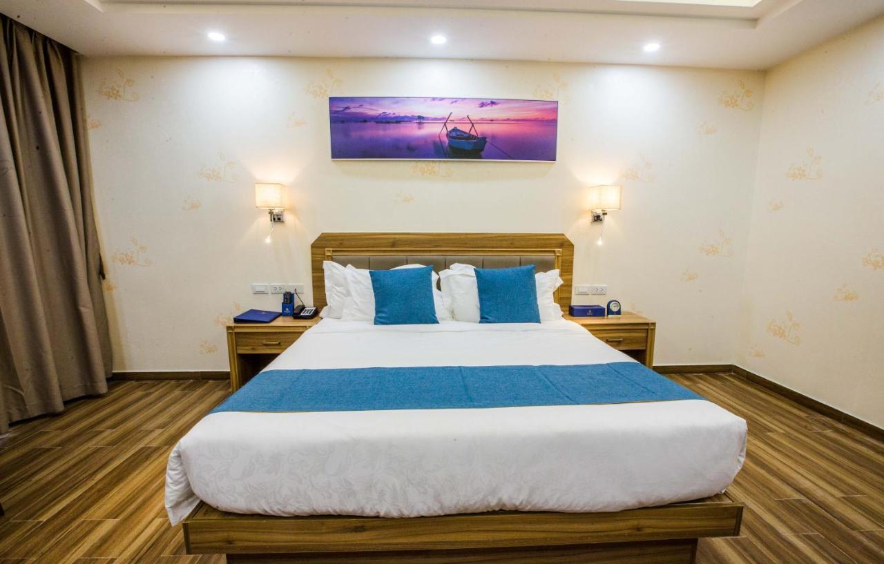 Costa Palawan Resort Puerto Princesa Eksteriør billede